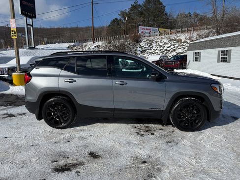 Used 2021 GMC Terrain SLT w/ Infotainment Package II image 6