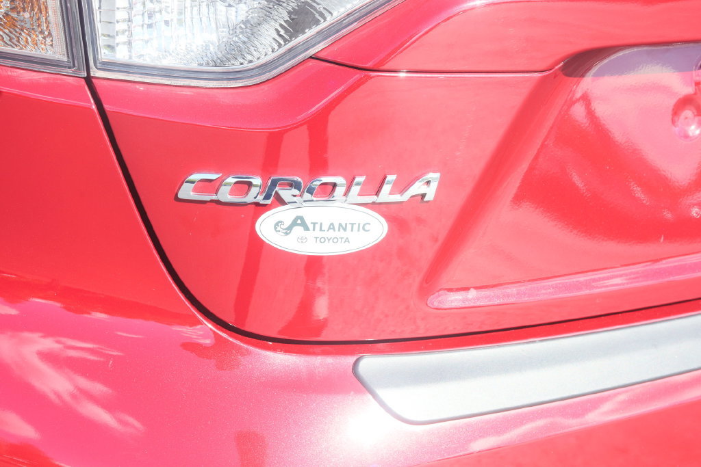 Used 2024 Toyota Corolla LE FWD image 32