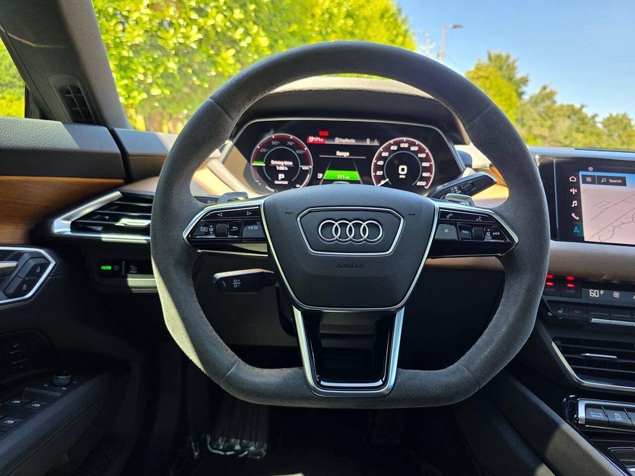 Used 2022 Audi e-tron GT Premium Plus AWD/4WD image 21