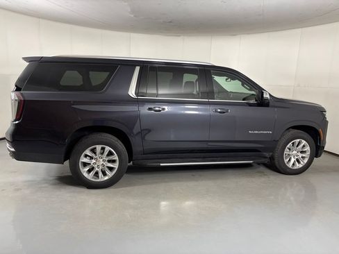 Certified 2025 Chevrolet Suburban Premier AWD/4WD image 11