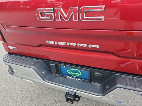 Certified 2026 GMC Sierra 1500 SLT w/ SLT Premium Plus Package AWD/4WD image 4