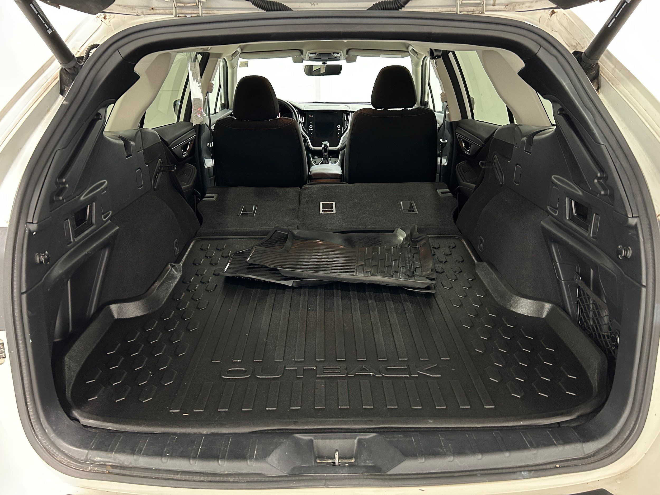 Used 2020 Subaru Outback Premium AWD/4WD image 32