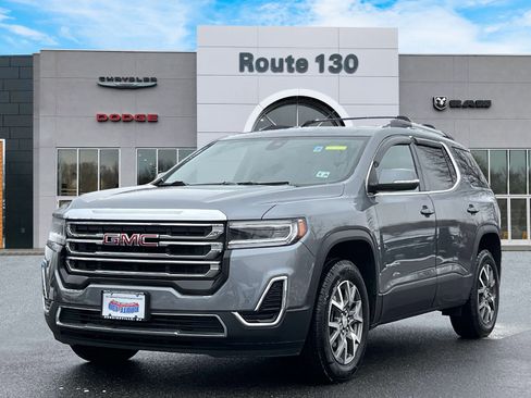 Used 2022 GMC Acadia SLE w/ Driver Convenience Package image 2