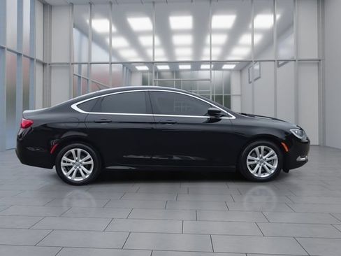 Used 2016 Chrysler 200 Limited w/ Convenience Group FWD image 9