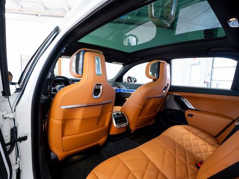 Used 2023 BMW 740i RWD image 45