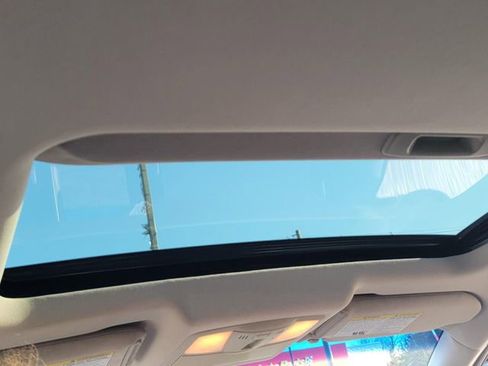 Used 2013 INFINITI G37 x w/ Premium Pkg image 31