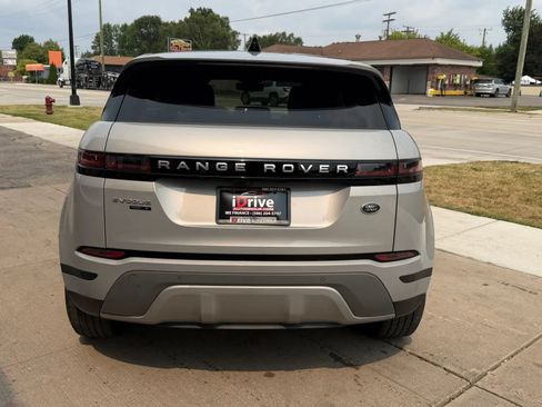 Used 2020 Land Rover Range Rover Evoque S AWD/4WD image 9