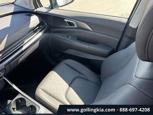 Certified 2026 Kia Carnival SX w/ SX Dark Edition Package FWD image 32
