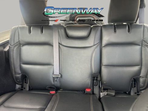 Used 2025 Jeep Wrangler Willys image 15