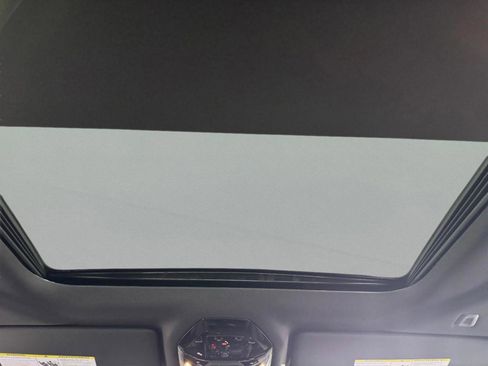 New 2026 BMW 530i xDrive w/ Premium Package image 11