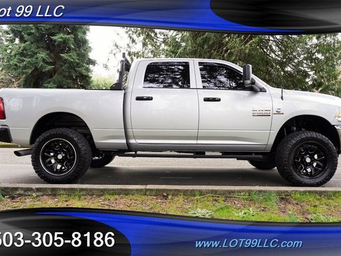 Used 2018 RAM 2500 Tradesman w/ Chrome Appearance Group image 8