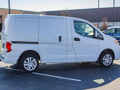 Used 2019 Nissan NV200 SV w/ Navigation Package image 10