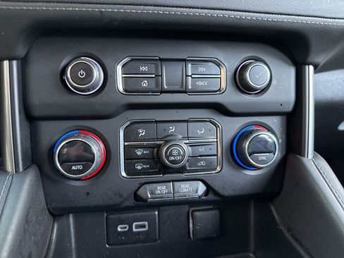 Used 2023 Chevrolet Tahoe LS image 35