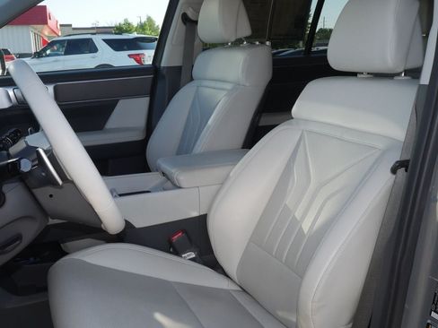 Used 2025 Hyundai Santa Fe SEL AWD/4WD image 8