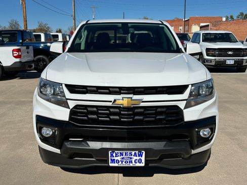Used 2022 Chevrolet Colorado LT w/ LT Convenience Package image 2