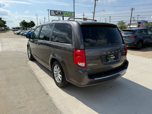 Used 2020 Dodge Grand Caravan SXT FWD image 9