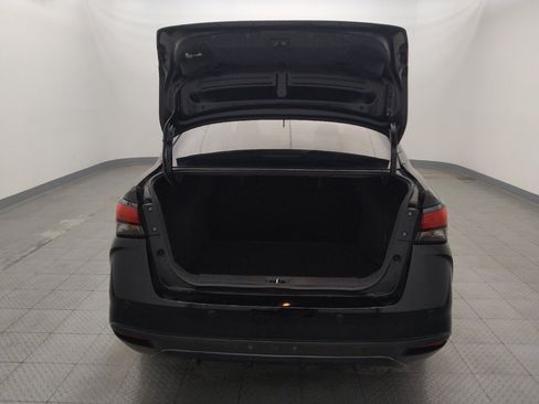 Used 2025 Nissan Versa S w/ Trunk Package image 29