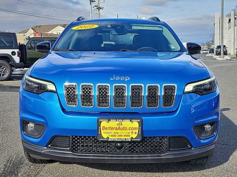 Used 2022 Jeep Cherokee Latitude Lux w/ Sun & Sound Group image 2