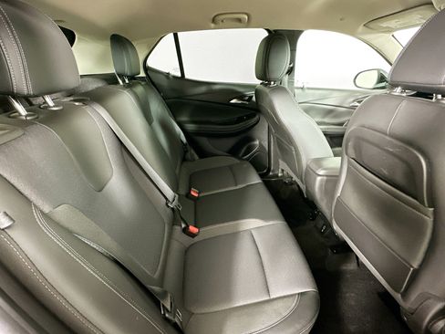 Used 2023 Buick Encore GX Preferred w/ Cold Weather Comfort Package AWD/4WD image 33