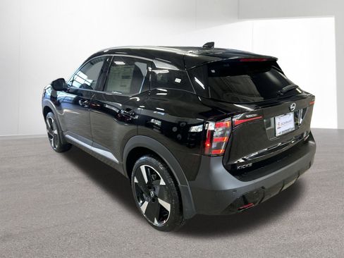 New 2026 Nissan Kicks SR w/ SR Premium Package image 36