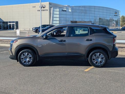 Certified 2025 Nissan Kicks S image 3