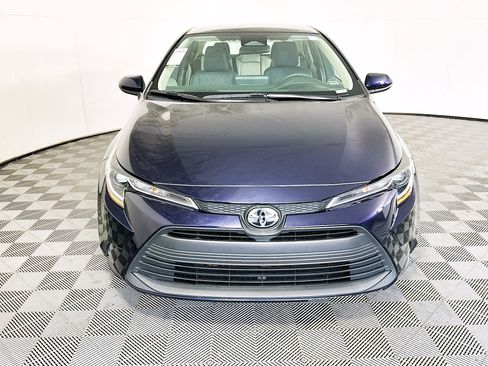 Used 2024 Toyota Corolla LE FWD image 8