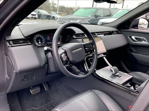 Used 2025 Land Rover Range Rover Velar Dynamic SE image 17