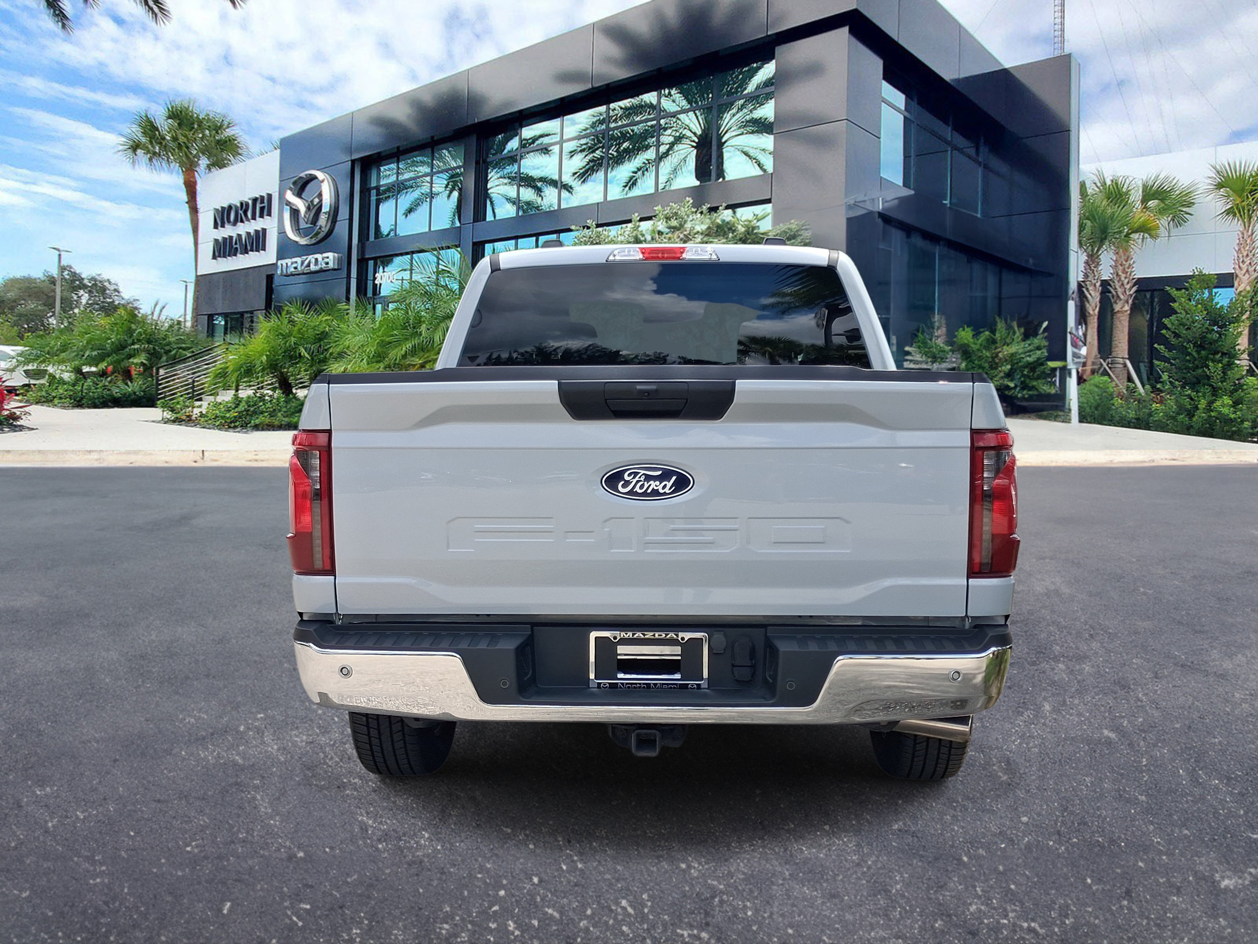 Used 2025 Ford F150 XLT w/ Equipment Group 301A Standard RWD image 4