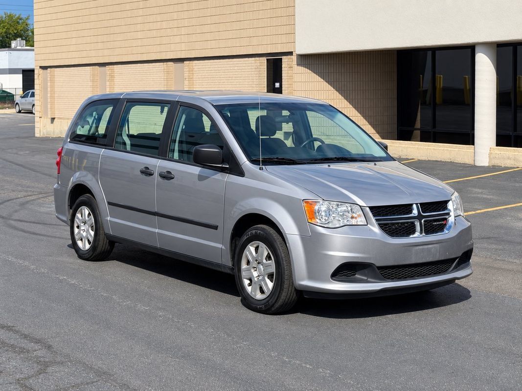 Used 2013 Dodge Grand Caravan American Value Package FWD image 7