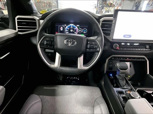 Used 2025 Toyota Tundra Limited image 6