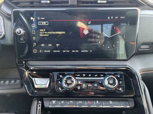 Used 2024 GMC Sierra 2500 AT4 w/ Max Trailering Package image 13