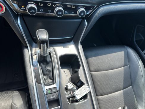 Used 2022 Honda Accord Sport image 15