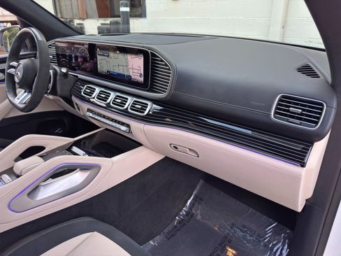 Used 2024 Mercedes-Benz GLE 63 AMG S image 15