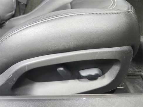 Used 2017 Chevrolet Corvette Stingray Coupe w/ Battery Protection Package image 32