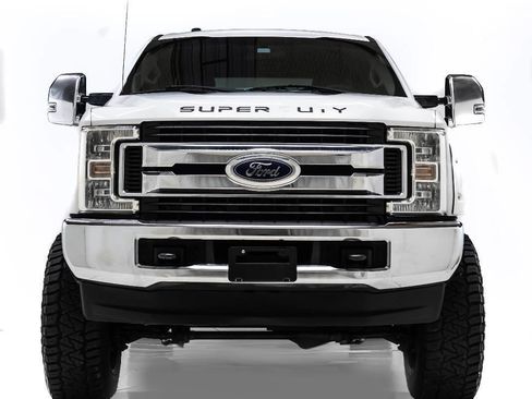 Used 2018 Ford F250 XLT image 7