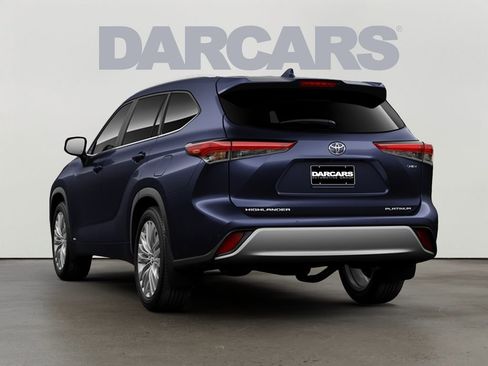 New 2026 Toyota Highlander Platinum AWD/4WD image 13