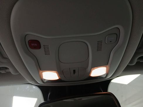 Used 2020 Jeep Renegade Altitude image 10