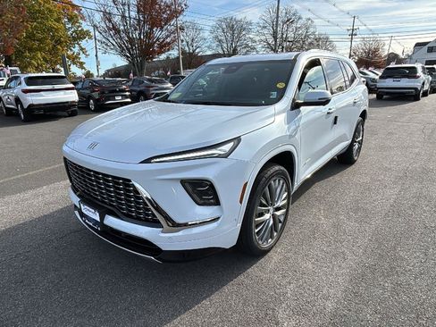 New 2026 Buick Enclave Avenir w/ Super Cruise Package image 3