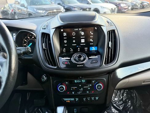 Used 2019 Ford Escape Titanium AWD/4WD image 33