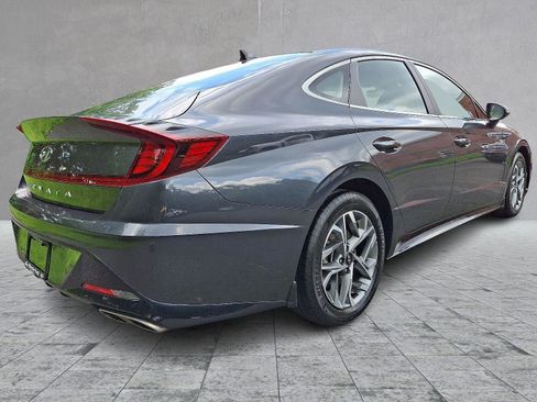 Used 2022 Hyundai Sonata SEL w/ Winter Weather Package image 6