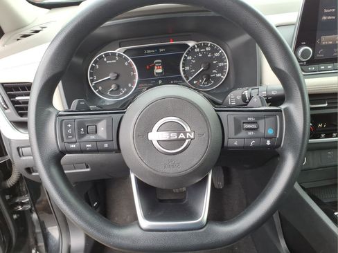 Used 2023 Nissan Rogue SV image 22