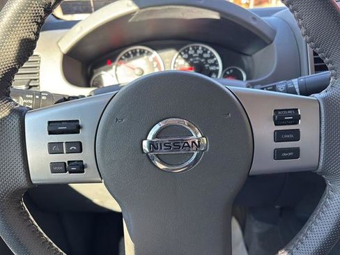 Used 2015 Nissan Frontier SL w/ Moonroof Package image 26