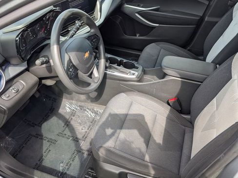 Used 2024 Chevrolet Trax LS FWD image 14