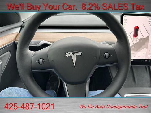 Used 2024 Tesla Model Y Long Range AWD/4WD image 17