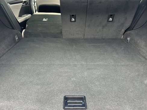 Used 2019 Lexus RX 450h AWD image 33