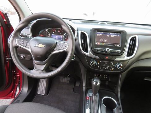 Used 2021 Chevrolet Equinox LT image 21