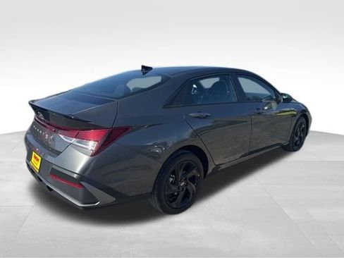 New 2026 Hyundai Elantra Sport FWD image 7