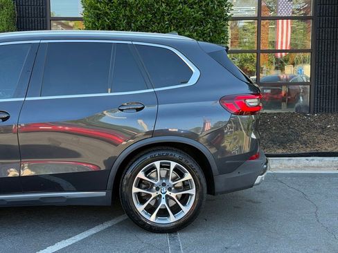 Used 2021 BMW X5 xDrive40i w/ Premium Package AWD/4WD image 11