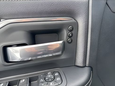 New 2026 RAM 2500 Laramie w/ Sport Appearance Package image 20