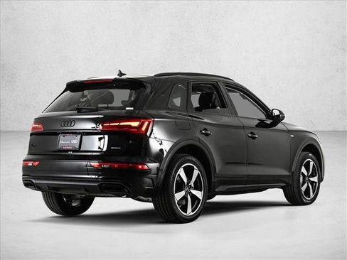 Certified 2023 Audi Q5 2.0T Premium Plus w/ Premium Plus Package AWD/4WD image 5
